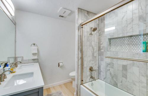 Private Dock Lakefront Enchanted Oaks Retreat - Foto 16