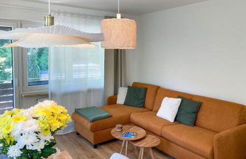 Kleines Glück zentral mit Balkon und Parkplatz - Foto 1