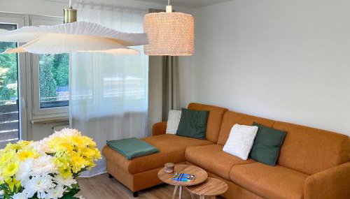 Kleines Glück zentral mit Balkon und Parkplatz - Foto 1