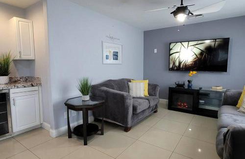 K - Fully remodeled and professionally decorated - Foto 7