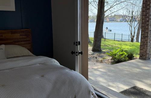 Ultimate Lake Resort Xtravaganza - Luxury - Waterfront - Boathouse - Sleeps 18 - Photo 73