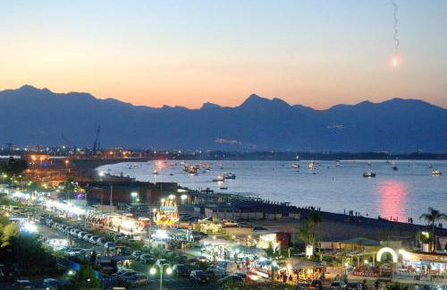 Rainbow Seafront Apartment - Foto 21