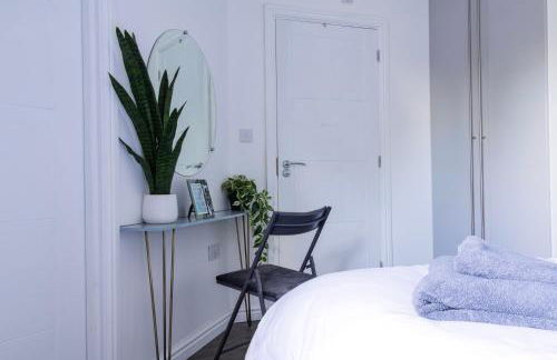 Modern Medway Bungalow - 3BR Garden & Free Parking, Kent - Foto 37