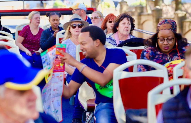 Hop On Hop Off Bus Johannesburg - Photo 2