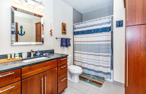 Starboard Point: Stunning Luxury Condo in the heart of DL! - Foto 16