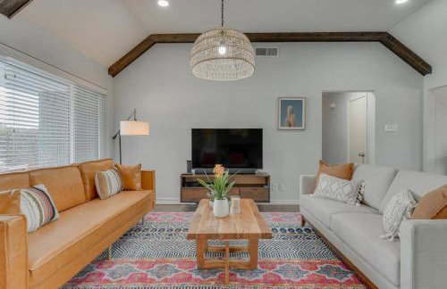 Dream Vacation Home with Pool for Large Groups - Foto 7