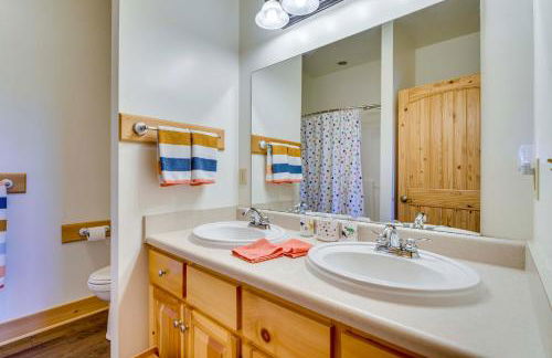 Hot Tub, Game Room! Group-Friendly Nebo Cabin - Photo 32