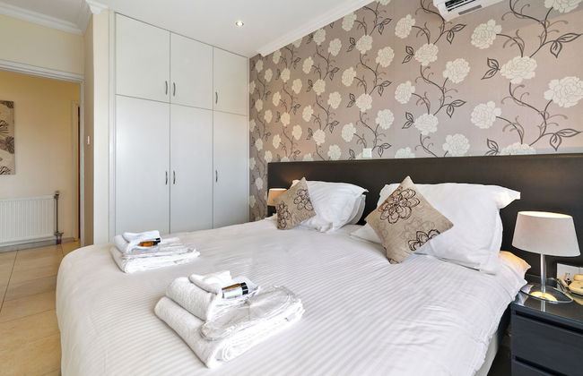 Hill View Restaurant & Apartments - Photo 22