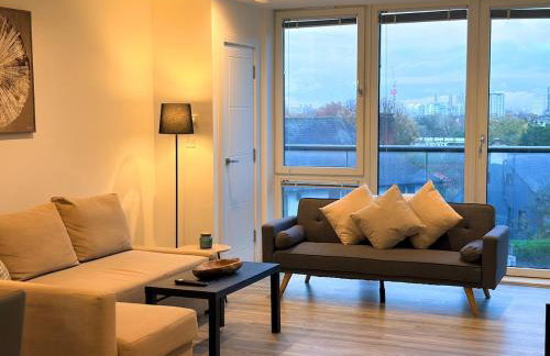 Modern and Spacious 3BR Flat W Balcony - Sleep 12 - Foto 12