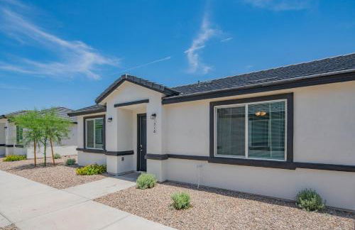 Serene 2BR Home with Premium Beds - Foto 60