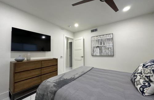 The Sun House - 3 Bed, 2 Bath, Private Pool, Fire Pit, Huge Backyard - Foto 30