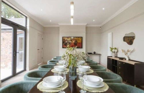 Our House Collective - Luxury Stay in Lincoln City Centre, Hot tub, Sleeps 16 - Foto 8