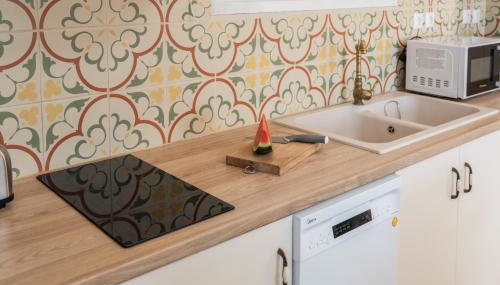 Gaia Residence - Photo 2, stove, dishwasher