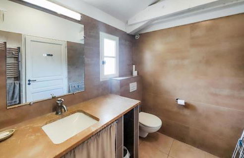 2 Bedroom Lovely Home In Saint-Laurent-De-La-Ca - Foto 18