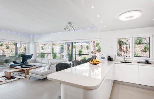 Seaview Luxury 2 Bedrooms Apt in Reserva del Higueron - Foto 6