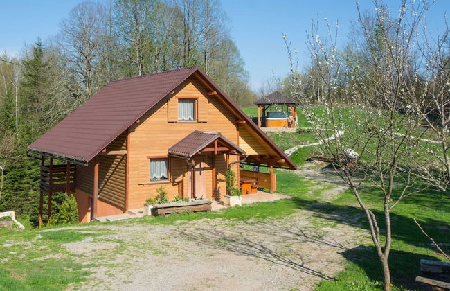 Adorable Home With Pool & Hot Tub Surrounded by Beautiful Nature - Photo 24