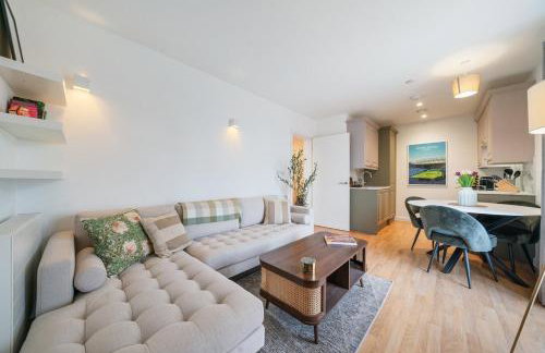 Modern and central 1BR Flat with Skyline View - Foto 1