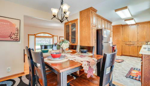 Spacious Cottage Grove Haven Near Downtown St Paul - Photo 2