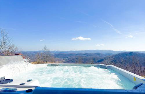 Skyview Hideaway - New Rental 2025 - Photo 2