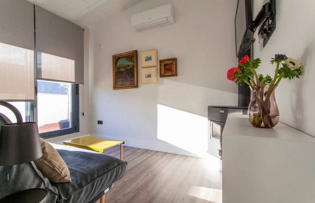 Sevilla Alquila Amplios Apartamentos Duplex en San Bernardo - Foto 35