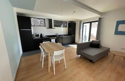 Ocean T1 Vista Mar e Piscina em Varadouro Faial - Foto 1