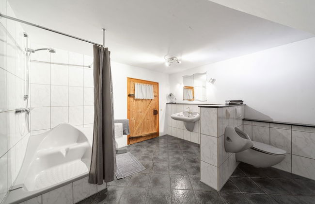 Spacious Apartment With Garden - Foto 17