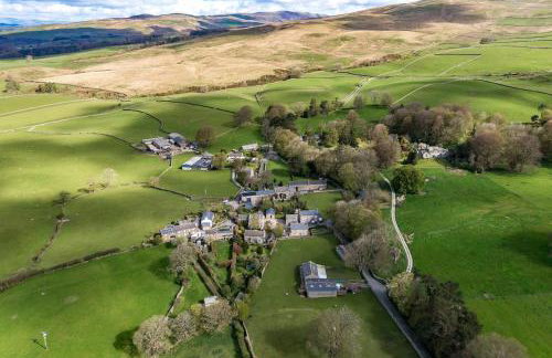 Sherlock Holmes Historic House - Photo 4