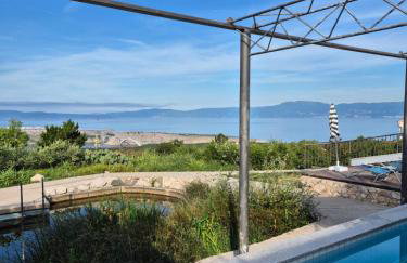 Villa Suzi - Family Farm Stay with Donkeys, Pool and Sea View near Rijeka - Photo 7