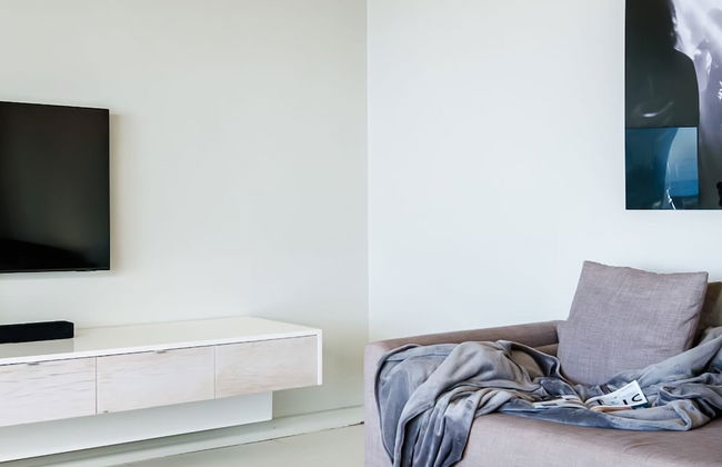 Exceptionally Unique Magnum Villa w Sea Views - Photo 32