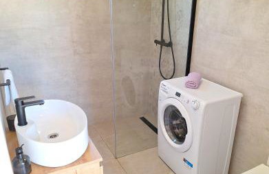 Stone house in vineyard - Photo 19