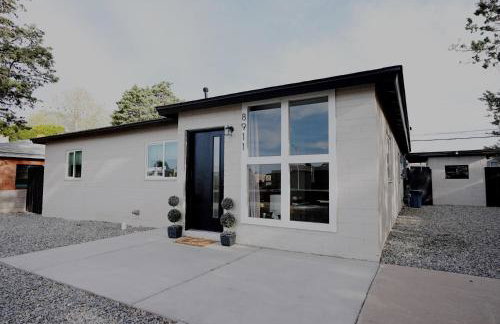 The White House, A Unique ABQ Stay in Central Location near Uptown - Foto 78