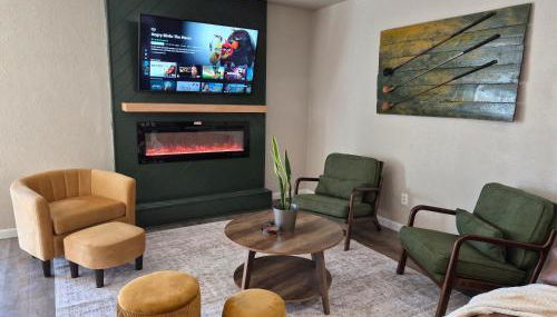 Stylish Newly Remodeled Home with Putting Green - Foto 2