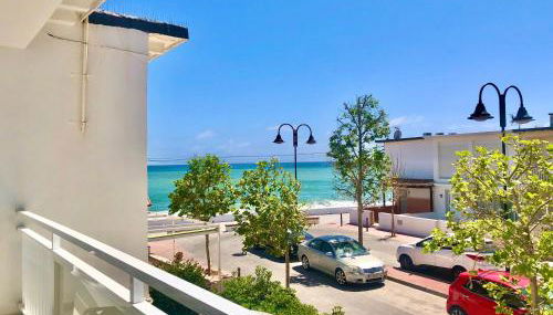 La Cala Beach Home - beachfront few steps away from sandy beach - Photo 2