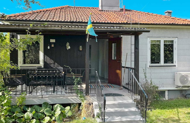 4 Person Holiday Home in Gamleby - Foto 1