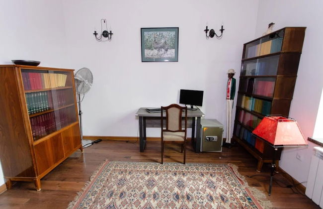 4 Bed Villa Estate Sleeps 7 - Pool, Garden, Sauna - Photo 30