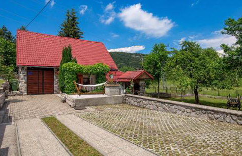 Awesome Home In Stari Laz With Kitchen - Foto 11