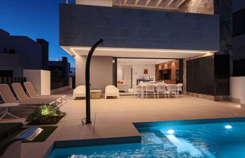 Luxueuze villa met verwarmd zwembad - Foto 40