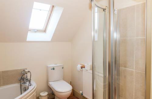 The Roundhouse - Photo 24