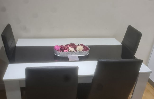 Remarkable 1-bed Apartment in Romford - Photo 31