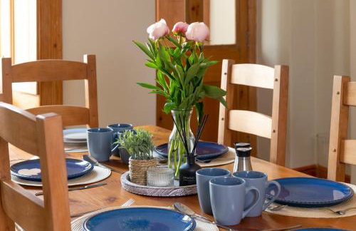 Spacious 4-Bed Home Families & Professionals - Foto 2