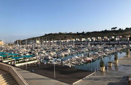 MARINA BLEU Magnifique Appartement Standing vue Piscine - Foto 38