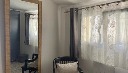 Chez moon Joli appartement rénové proche centre et parking privé - Foto 3