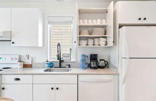 The Basin House Steps to Water Sunset Views - Foto 9