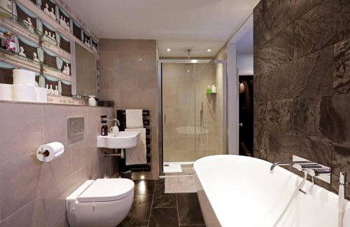 Elegant Norwich Apartment in The Lanes w Parking - Foto 6