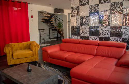 Loft 150 m2 Jacuzzi, Sauna et Massage - Photo 6