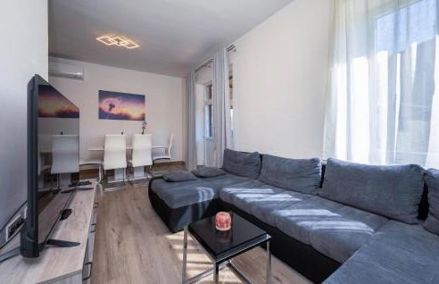 Stunning Apartment In Rasa With Wifi - Foto 4