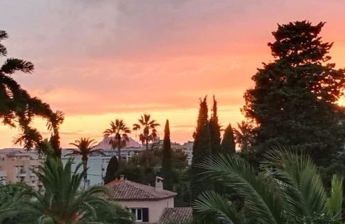 Appt 83m2 rez de jardin dans villa parc privé balcon vue mer - Foto 15