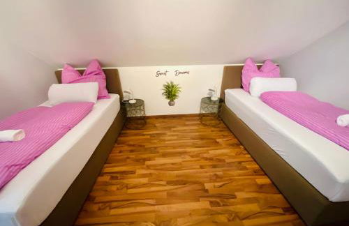 Royal Home - Geräumige Ferienwohnung mit Balkon nahe Seepark Lünen und Dortmund! - Foto 15