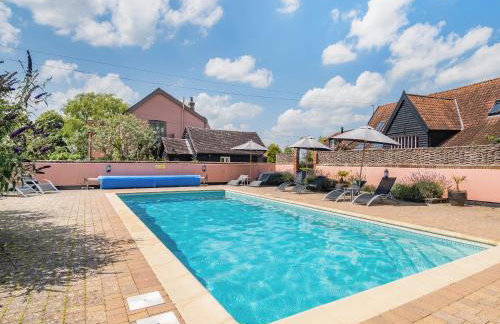 Mind The Gap - Photo 3