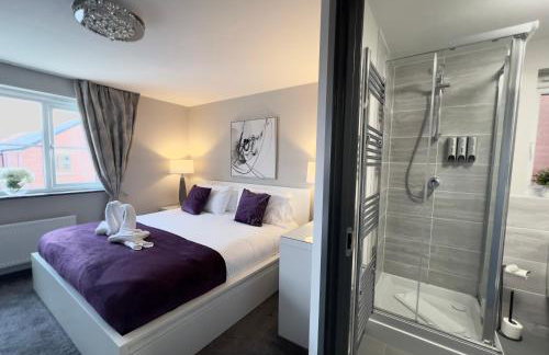 Ultra Modern large 4 bed executive home Durham - Photo 13